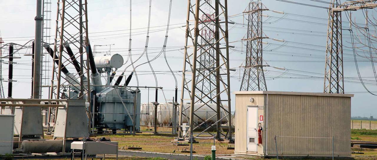 适用于配电的引入密封系统