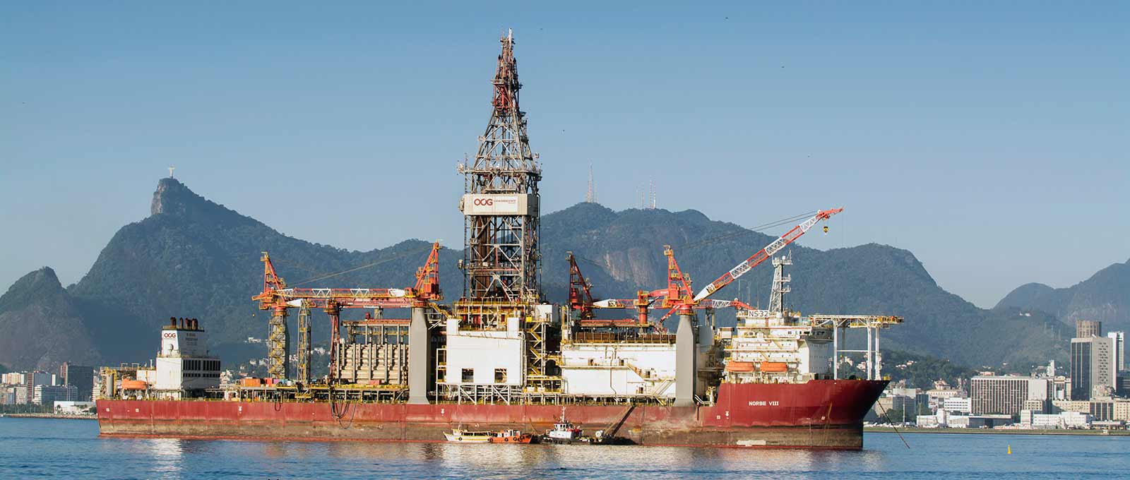 适用于钻探船的穿隔系统