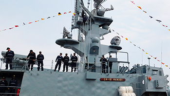 使用 Roxtec 穿隔系统代替电缆接头