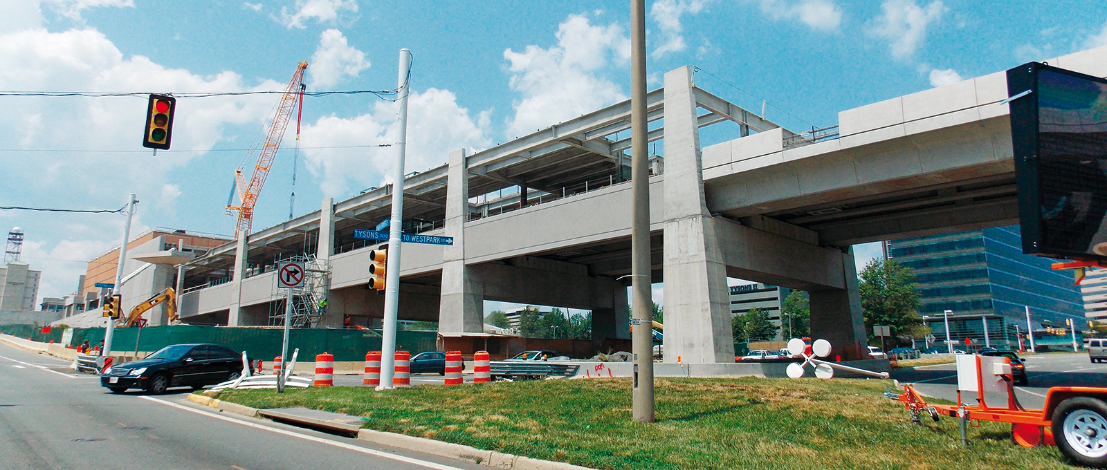 美国杜勒斯交通走廊地铁