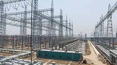 中国泰州的 ±800kV 变电站