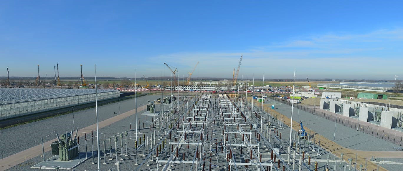 荷兰 TenneT 和 Qirion 变电站