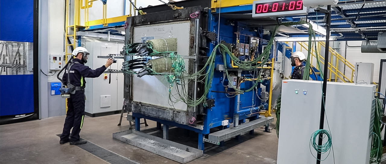 电缆穿隔防火测试